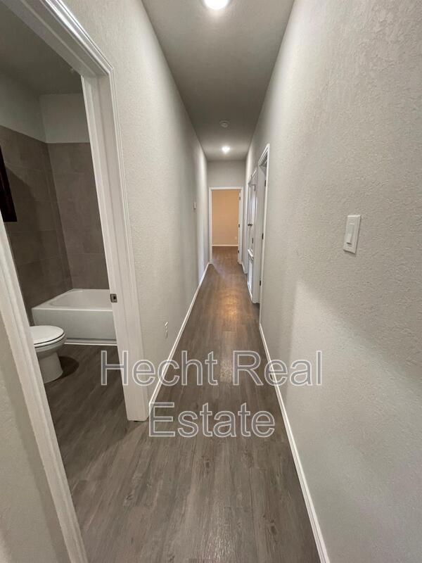 Building Photo - 9212 Groff Lndg