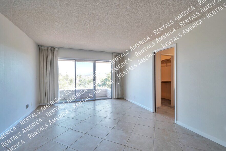 Building Photo - 3650 E Quenton Dr