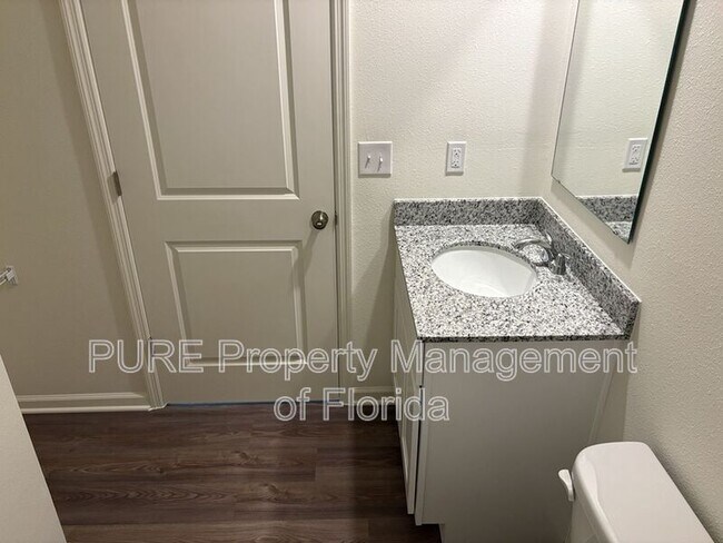 Building Photo - 2383 NW 22nd Ct