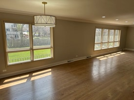 Building Photo - 2712 2nd Private Rd