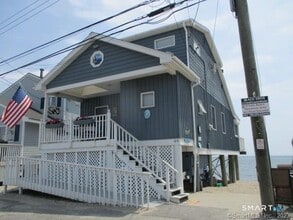 Building Photo - 49 Shoreline Dr