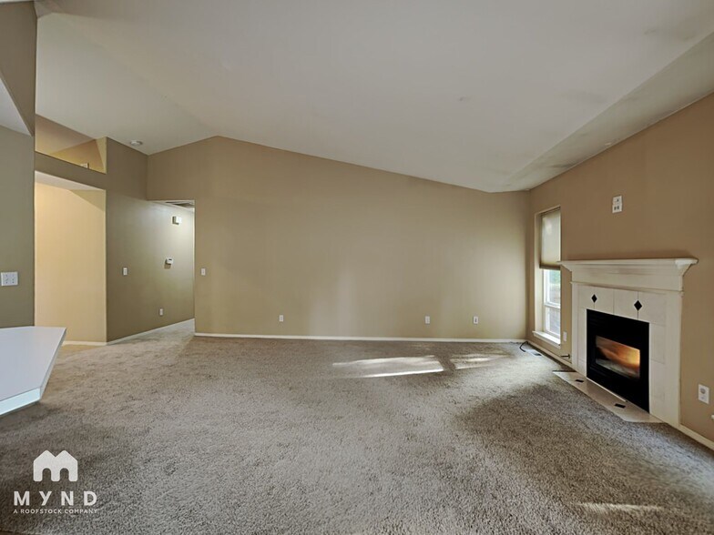 Building Photo - 15308 SW Highpoint Dr