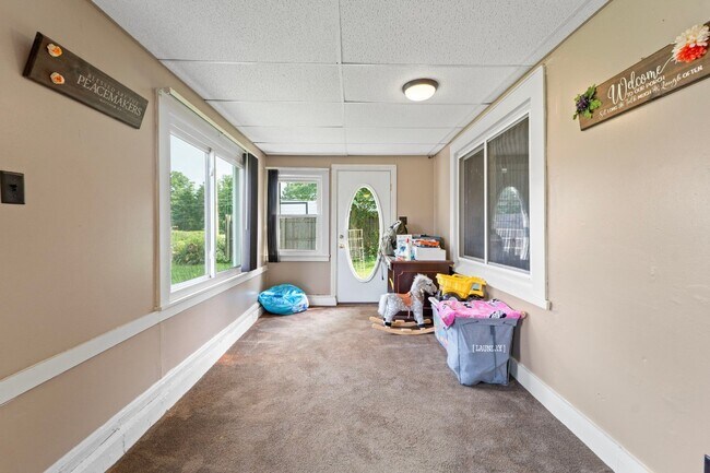 Building Photo - 44 McGregor Ave
