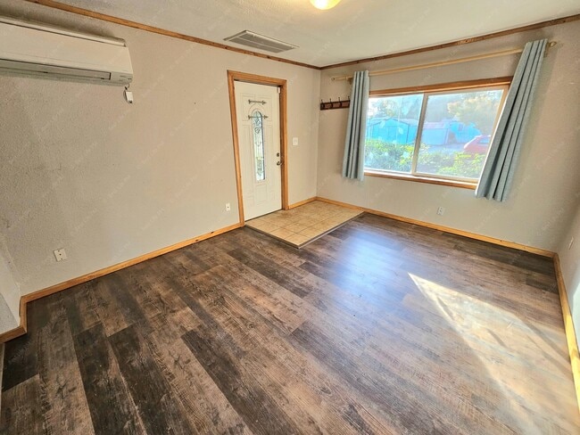 Building Photo - 5660 SE 125th Ave