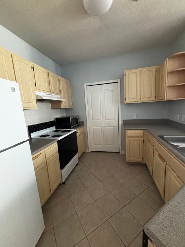 Building Photo - 2729 Maitland Crossing Way #208