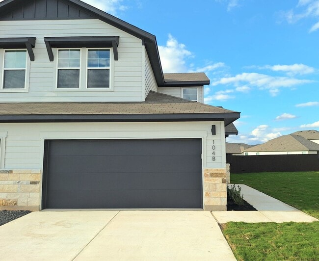 Building Photo - Stunning 4x3 Luxury Duplex in Buda, TX!