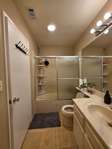 Building Photo - 9949 Scripps Westview Way