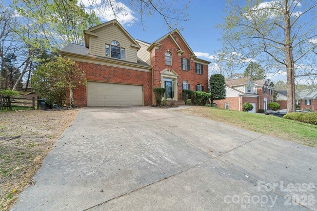 Building Photo - 214 Southern Cross Ln