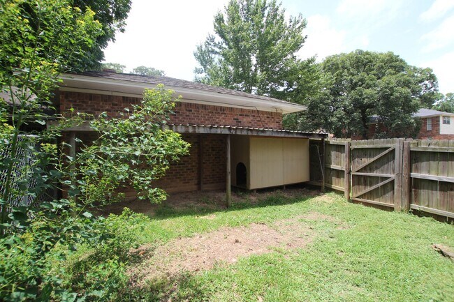 Building Photo - Beautiful 3 bedroom 2 bath home in Tyler!