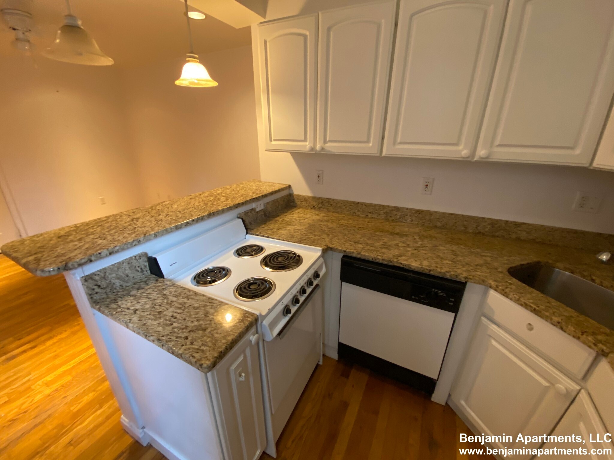 Building Photo - 91 Prince St