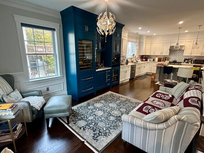 Building Photo - 53 Old Mystic St