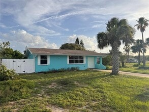 Building Photo - 34 Palm Dr