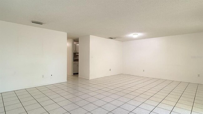 Building Photo - 3218 W San Pedro St