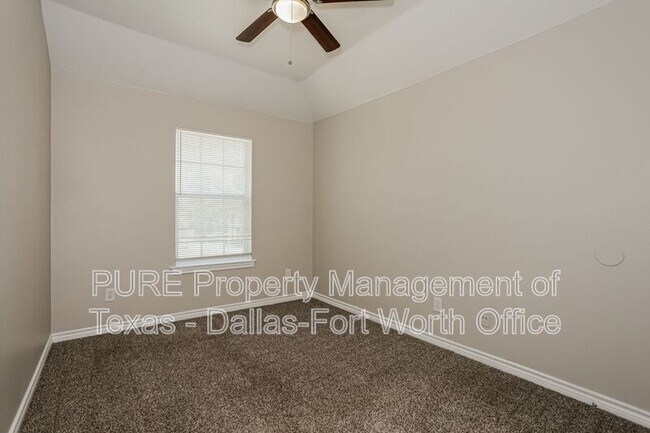Building Photo - 4000 Cottage Park Ct