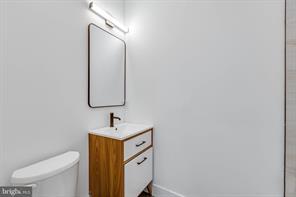 Building Photo - 4242 Pine St