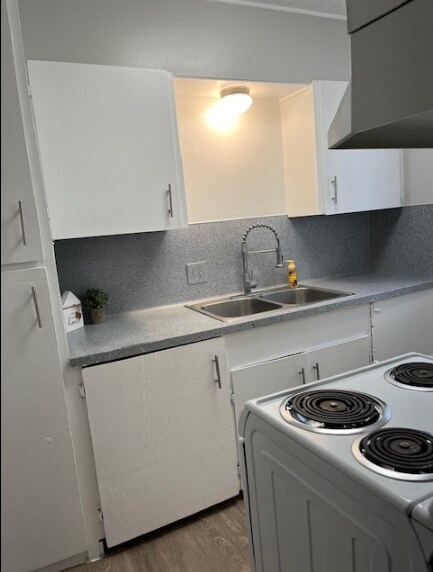 Building Photo - 5220 Weber Rd