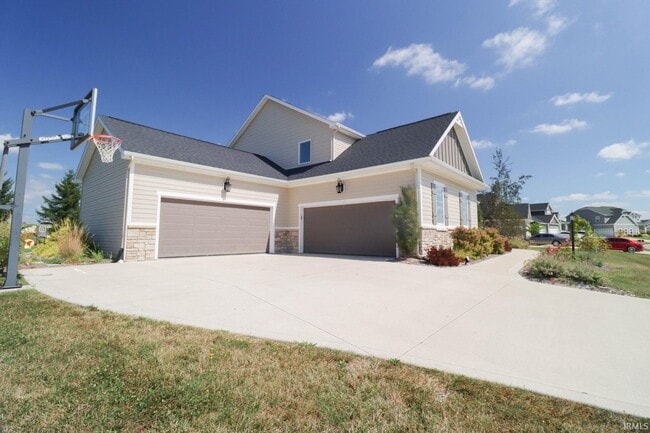 Building Photo - 13558 Paperbark Trail