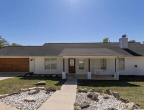 Building Photo - 1011 Santa Fe Trail