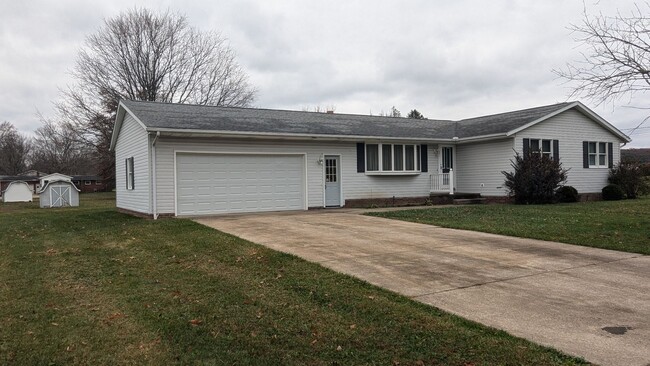 Building Photo - Magnificent 5 BR Home in Magnolia!