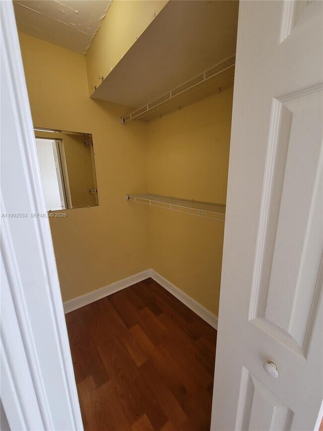 Building Photo - 2020 NE 135th St