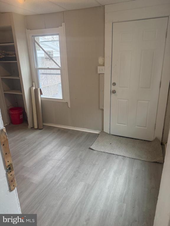 Building Photo - 518 Chain St