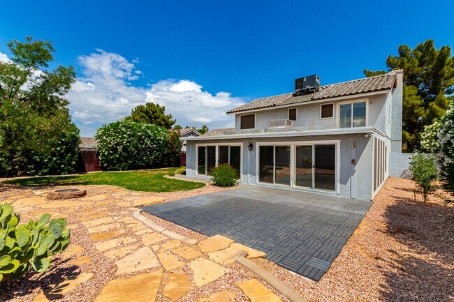 Building Photo - Inviting 4-Bedroom Home with Included Land...