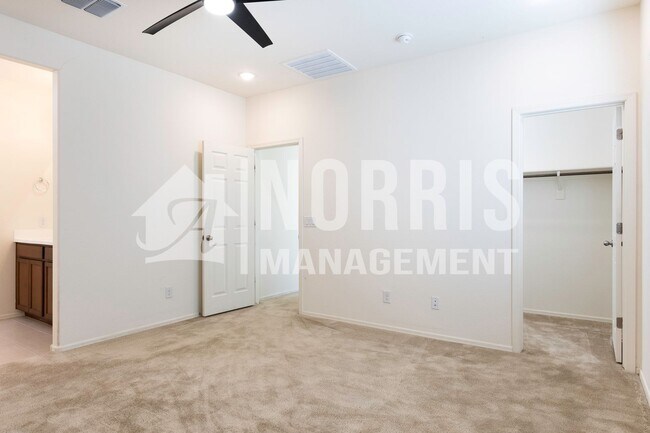 Building Photo - 519 E Rio Pl