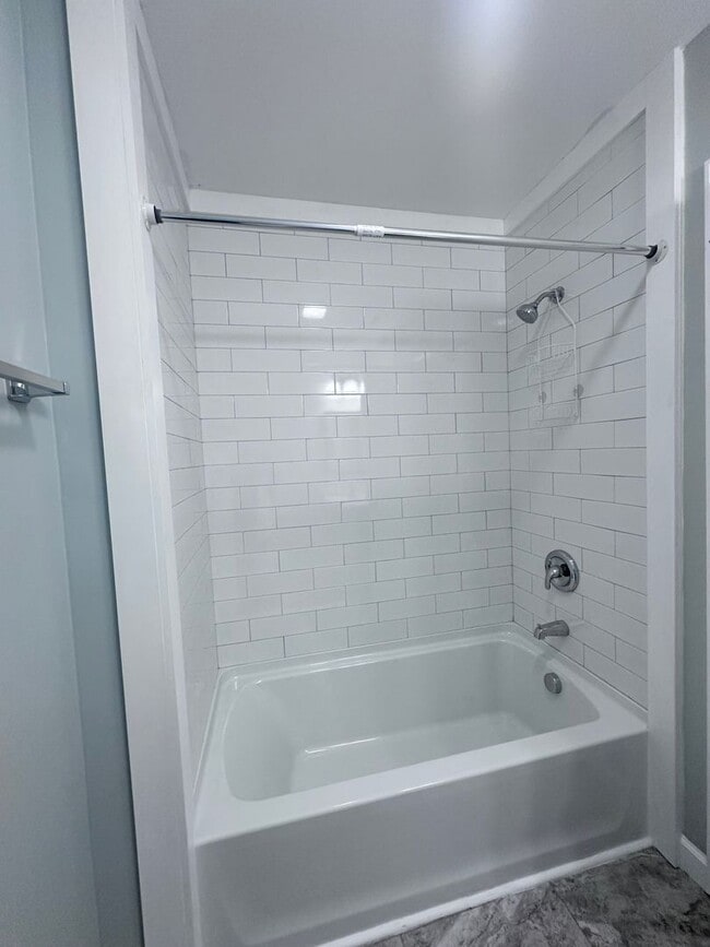 Building Photo - 149 Oyster Ln