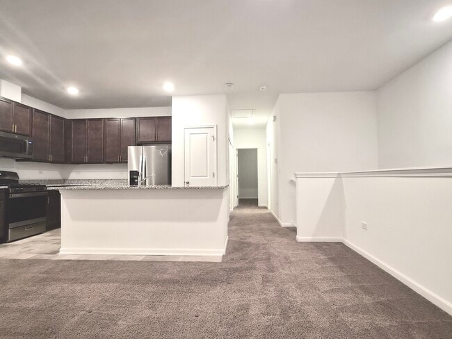 Building Photo - 4391 Chelsea Mnr Cir