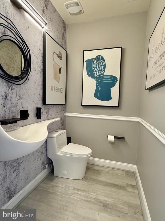 Building Photo - 7548 Morris St