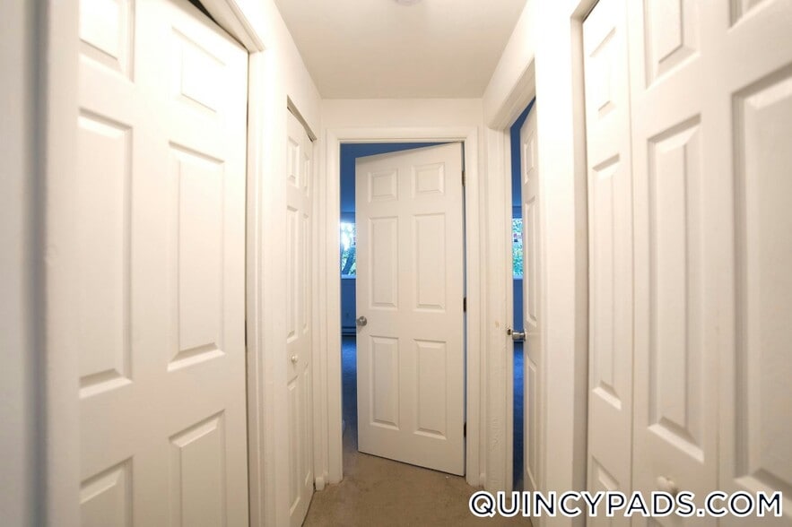 Building Photo - 59 Presidential Dr