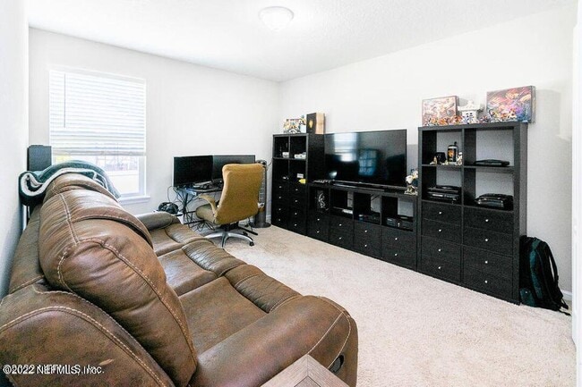 Building Photo - 15935 Great Lakes Cir