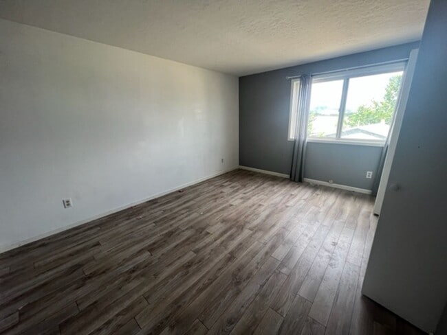 Building Photo - Wonderful single-family home for rent in d...