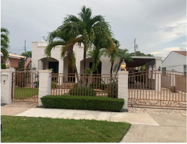 Primary Photo - 2271 SW 25th St