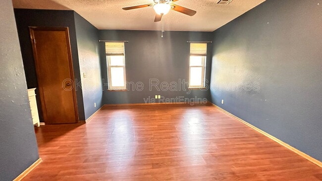 Building Photo - 1210 Glenwood Dr