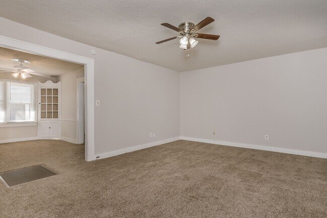 Building Photo - 1508 S Hayden St