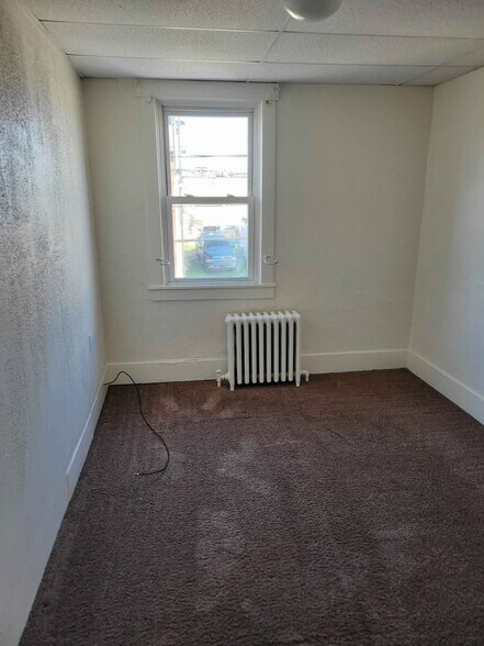 Building Photo - 534 3rd St