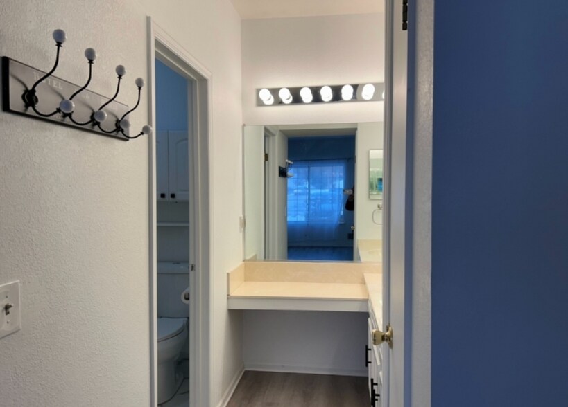 Building Photo - 65 Wentworth Rd