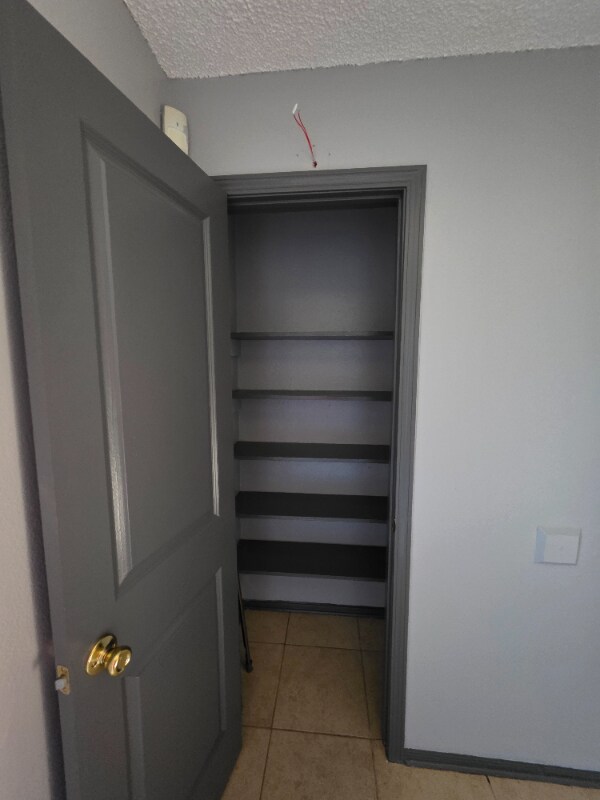 Building Photo - 7801 Sun St