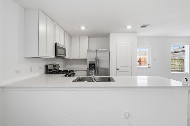 Building Photo - 26914 Dalmatian Bellflower Dr