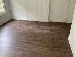 Building Photo - 308 W Broad St