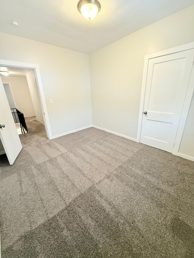 Building Photo - Beautiful 3BD/1BA Single Family Home – Newly Remodeled!