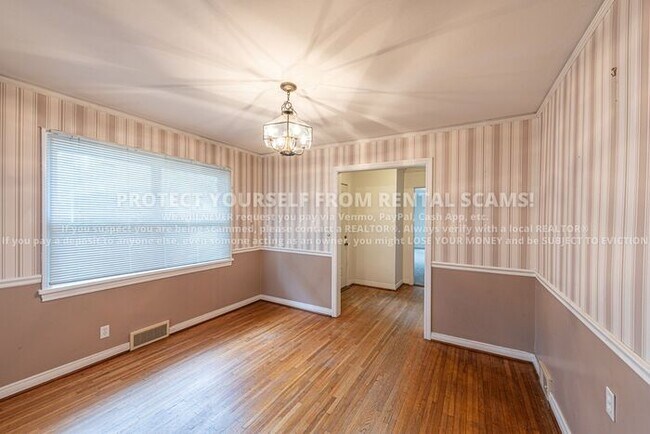 Building Photo - 1013 N Vandeventer Ave