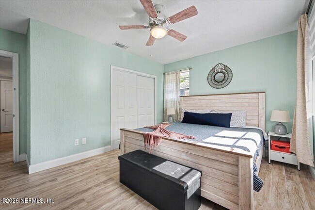 Building Photo - 719 S Shores Rd