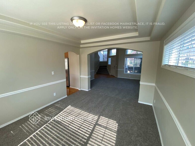 Building Photo - 35235 6th Ave SW