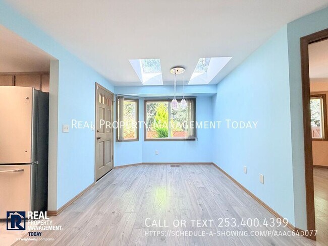 Building Photo - 6319 46th St Ct W