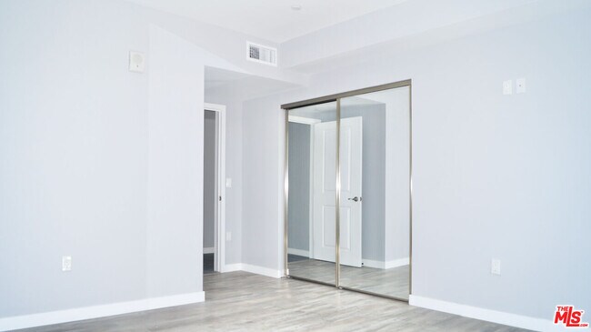 Building Photo - 1111 Echo Park Ave