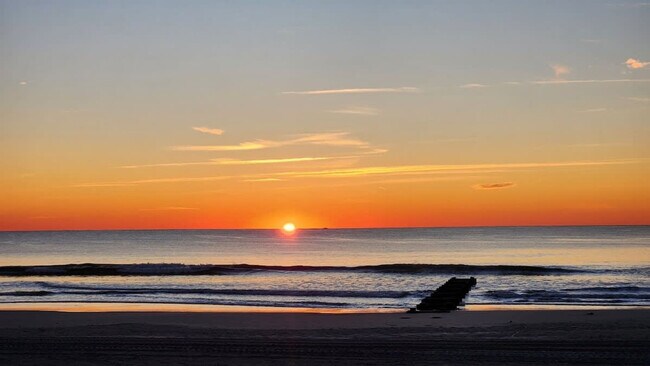 Building Photo - 101 West Ave