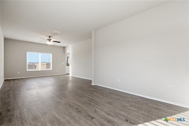 Building Photo - 292 Legacy Cir