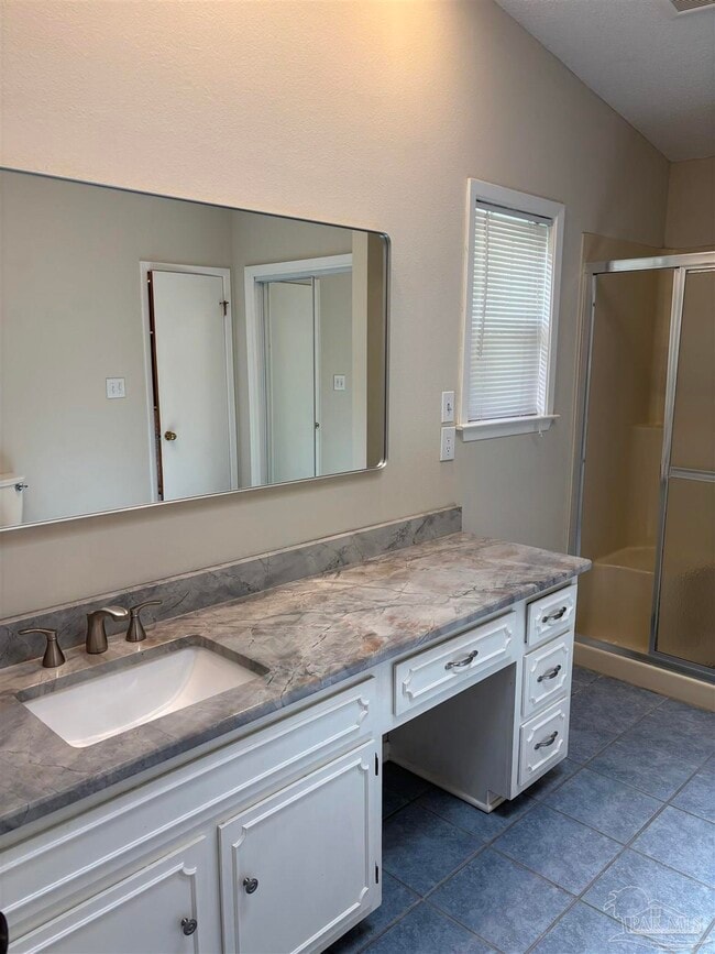 Building Photo - 301 Teakwood Cir